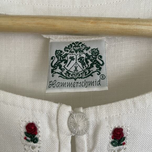 VTG Hammerschmid White Linen Trachten Blouse Rose Embroidery Openwork Details - Picture 5 of 5